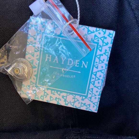 Hayden Los Angeles 100% Cotton Black Frayed Hem Distressed Shorts Women’s 1XL - Picture 5 of 10